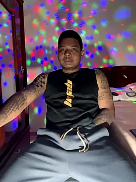 Snapshot of Saipuer31 chatting on January 13, 2026, 2:37 am Saipuer31 online show from January 13, 2026, 2:37 am