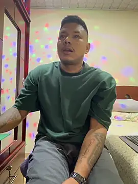 Snapshot of Saipuer31 chatting on December 19, 2025, 7:11 am Saipuer31 online show from December 19, 2025, 7:11 am