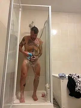 rickalishas8819 online show from November 5, 2025, 6:22 pm