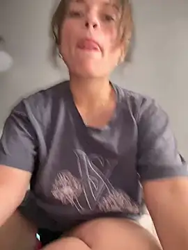 gynna kimera online show from April 3, 2026, 3:29 pm