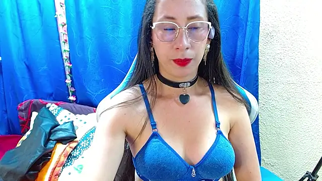 Gia leinn online show from April 11, 2026, 9:51 pm