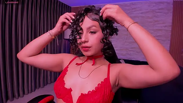 hannah thomson  online show from October 1, 2025, 3:22 am