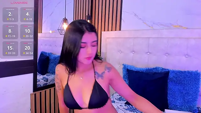 Madyson18 online show from April 2, 2026, 12:01 pm