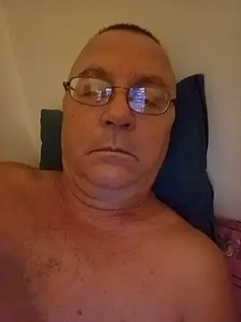 Vali1969 online show from July 23, 2026, 9:44 pm