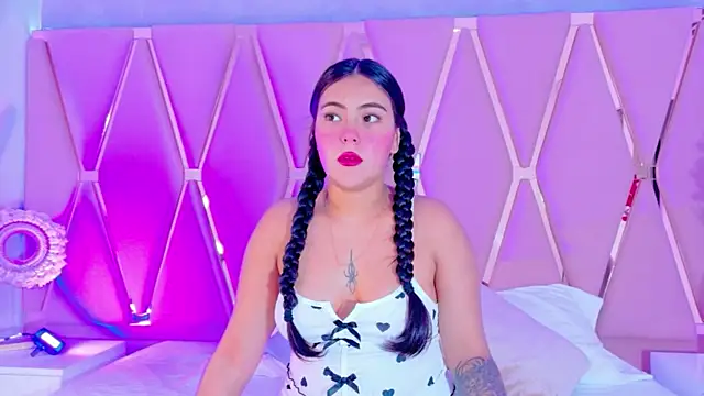 Emily Black1 online show from May 26, 2026, 11:03 pm