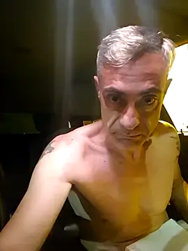 Shun4627 online show from May 17, 2026, 12:43 am