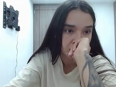  luna 777 online show from April 28, 2026, 2:27 am