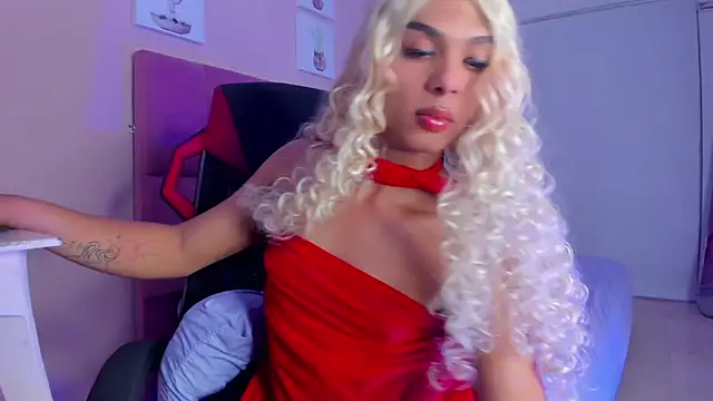 CHANELL 11INCHES online show from December 3, 2025, 11:58 pm