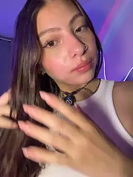 Dirty-Bunnyyy online show from July 17, 2026, 1:58 am