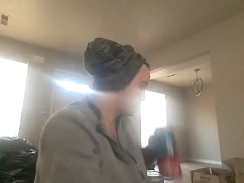 boarder3494 online show from February 28, 2025, 12:42 pm