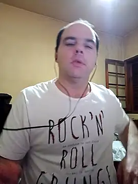 Jovissoares7ye online show from March 4, 2026, 2:30 am