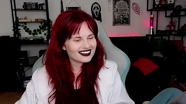 Della Ideal online show from April 15, 2026, 7:58 pm