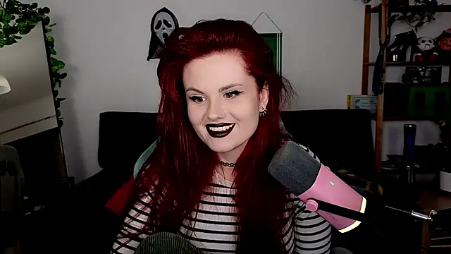 Della Ideal online show from November 13, 2025, 6:23 pm