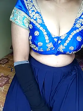 Snapshot of geetha_telugu_kan277 chatting on September 12, 2025, 5:24 pm geetha telugu kan277 online show from September 12, 2025, 5:24 pm