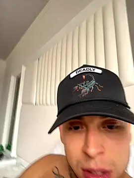 Snapshot of Cristopher1112 chatting on November 24, 2025, 12:38 pm Cristopher1112 online show from November 24, 2025, 12:38 pm