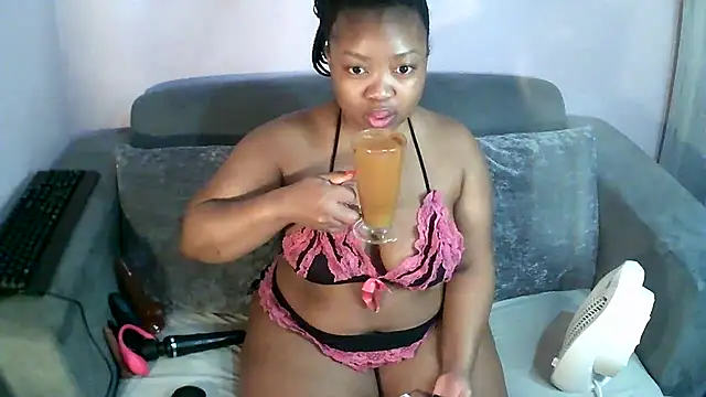 Snapshot of SEXYASSTINAXXX chatting on July 25, 2026, 5:26 am SEXYASSTINAXXX online show from July 25, 2026, 5:26 am