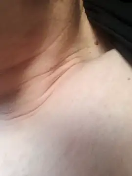 Snapshot of great_feeling chatting on March 18, 2025, 5:02 am great feeling online show from March 18, 2025, 5:02 am