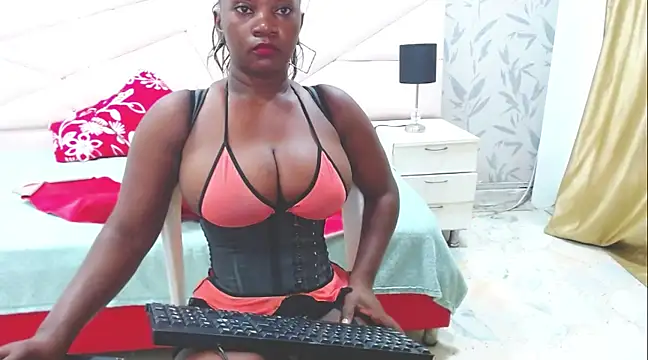 Snapshot of SexyPamela69 chatting on March 18, 2025, 12:30 am SexyPamela69 online show from March 18, 2025, 12:30 am