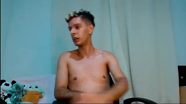 blondetwink online show from February 23, 2025, 4:17 am