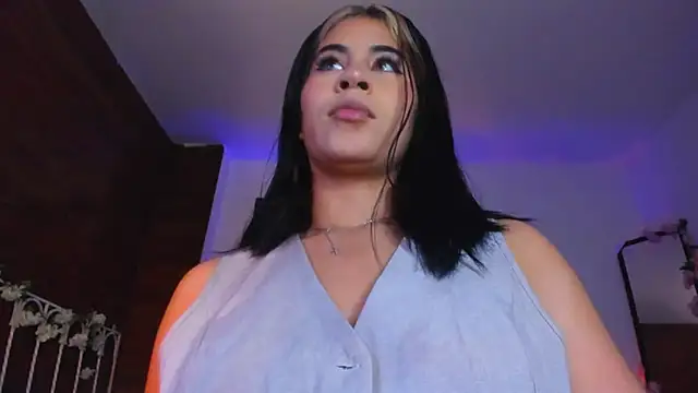 Minami Nakamura online show from October 28, 2025, 10:14 am