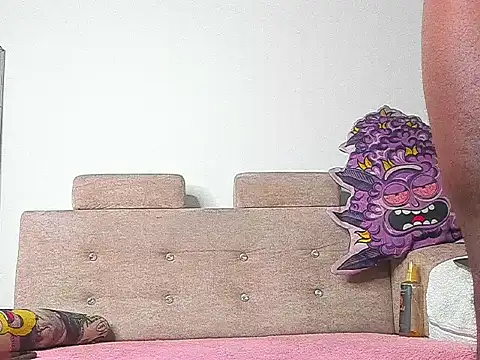 LOGAN DRAKE online show from October 2, 2025, 4:49 am