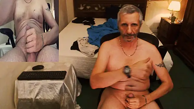 Snapshot of maxdaddy690 chatting on September 16, 2025, 9:05 pm maxdaddy690 online show from September 16, 2025, 9:05 pm