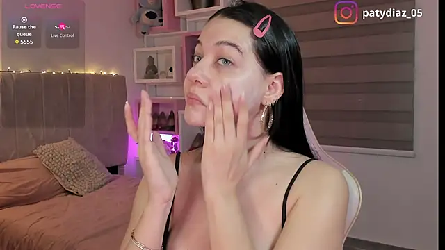 MiiaParker6972 online show from March 4, 2026, 12:29 am