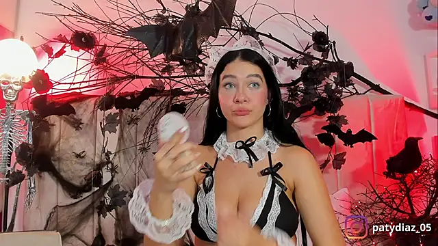 MiiaParker6972 online show from October 22, 2025, 11:36 pm