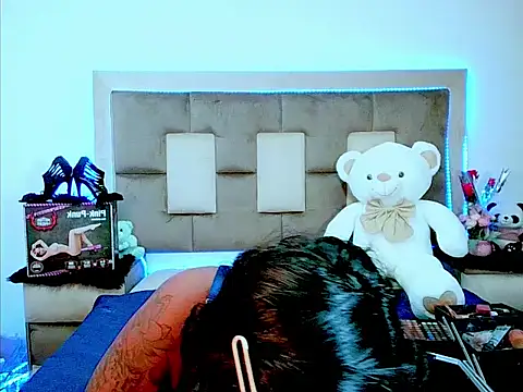 indiantopaz694u online show from February 22, 2026, 5:21 am