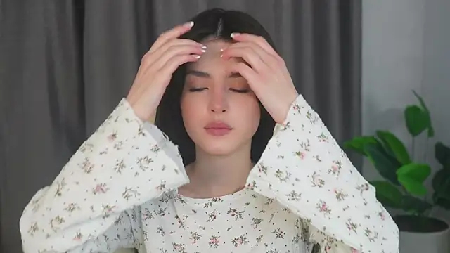 ArletteBiddix online show from March 22, 2025, 6:11 am