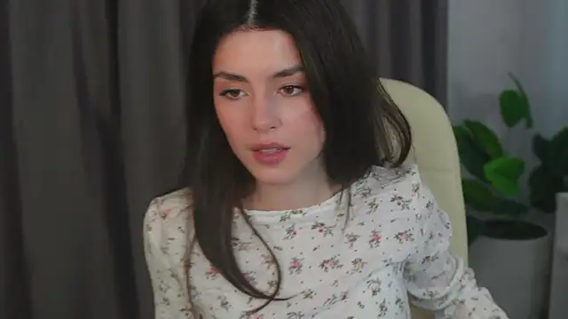 ArletteBiddix online show from March 22, 2025, 9:13 am