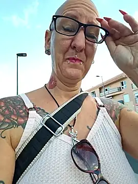 Emma Milf25 online show from September 24, 2025, 7:37 am