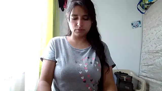 Escarcha-blue online show from March 1, 2026, 6:52 pm