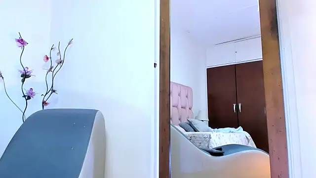 kamii arias online show from March 20, 2026, 12:39 pm