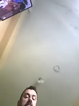 Snapshot of Andros1975 chatting on November 1, 2025, 4:01 pm Andros1975 online show from November 1, 2025, 4:01 pm