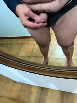 Snapshot of Andros1975 chatting on September 30, 2025, 7:42 pm Andros1975 online show from September 30, 2025, 7:42 pm