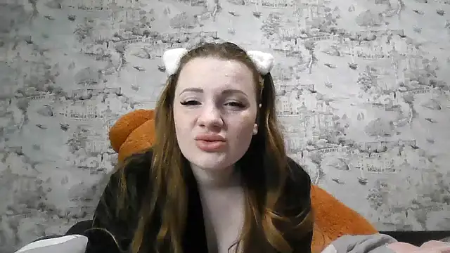 Eveline May online show from February 8, 2026, 5:32 pm