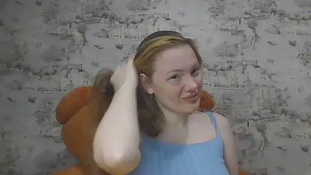 Eveline May online show from November 2, 2025, 3:28 pm