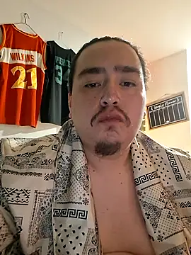 Snapshot of daddykin715 chatting on January 7, 2026, 9:14 am daddykin715 online show from January 7, 2026, 9:14 am