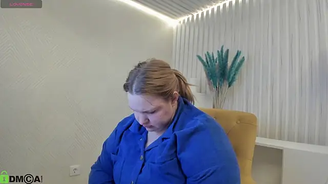Amy Hall online show from October 18, 2025, 12:56 am