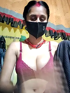 Snapshot of Divya_Chandok chatting on September 27, 2025, 8:15 pm Divya Chandok online show from September 27, 2025, 8:15 pm