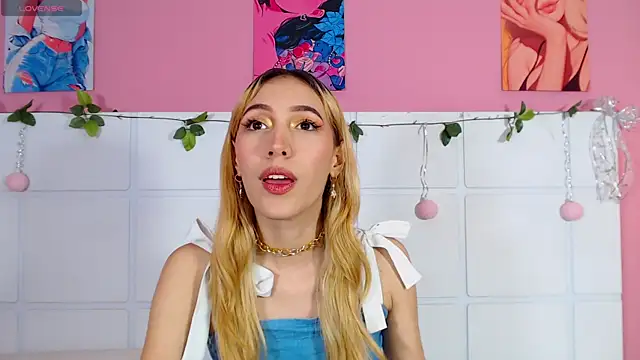 Snapshot of Laddidy chatting on February 28, 2025, 4:10 am Laddidy online show from February 28, 2025, 4:10 am