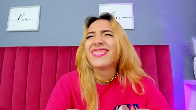 Snapshot of Laddidy chatting on March 11, 2025, 8:08 am Laddidy online show from March 11, 2025, 8:08 am