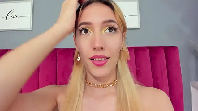 Snapshot of Laddidy chatting on March 3, 2025, 10:49 am Laddidy online show from March 3, 2025, 10:49 am