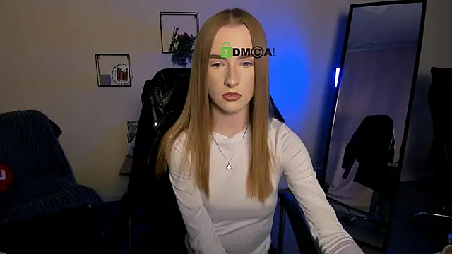 Snapshot of doll_vey chatting on September 26, 2025, 7:32 pm doll vey online show from September 26, 2025, 7:32 pm