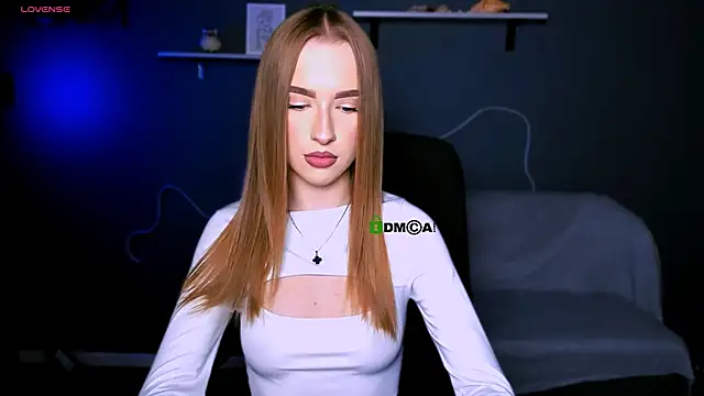 Snapshot of doll_vey chatting on October 19, 2025, 7:05 pm doll vey online show from October 19, 2025, 7:05 pm