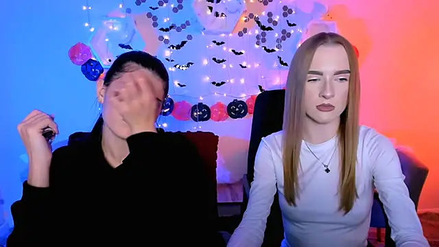 Snapshot of doll_vey chatting on October 27, 2025, 8:21 pm doll vey online show from October 27, 2025, 8:21 pm