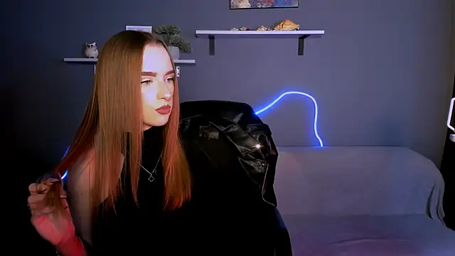 Snapshot of doll_vey chatting on October 12, 2025, 7:04 pm doll vey online show from October 12, 2025, 7:04 pm