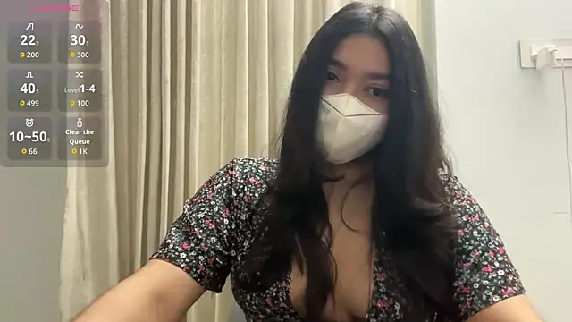 Snapshot of oviyakalra chatting on September 26, 2025, 1:34 am oviyakalra online show from September 26, 2025, 1:34 am