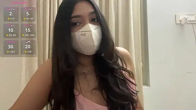 Snapshot of oviyakalra chatting on October 14, 2025, 2:45 am oviyakalra online show from October 14, 2025, 2:45 am